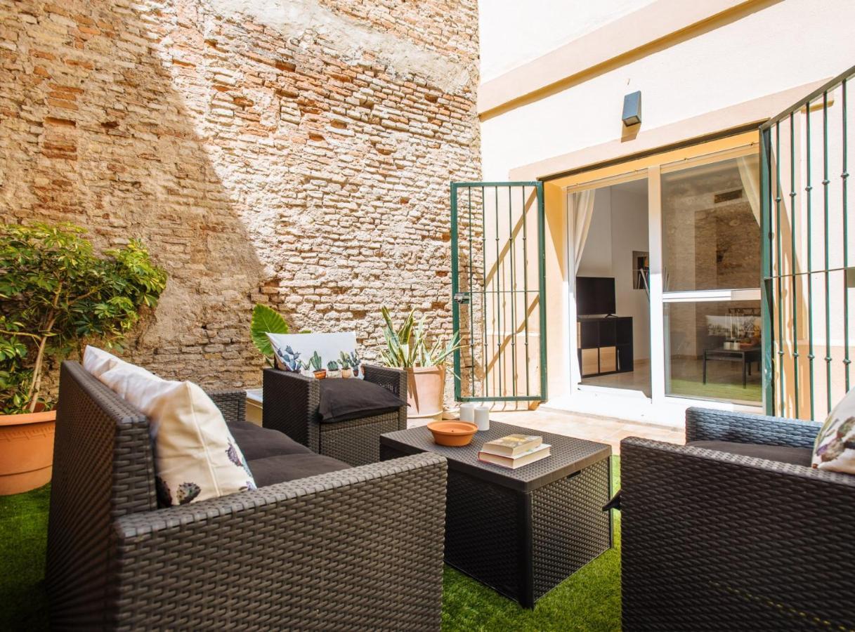Sol Suite Apartment With Garden Sevilla Exteriér fotografie